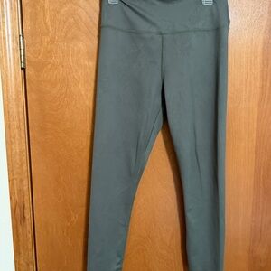 Green High-Waisted Leggings